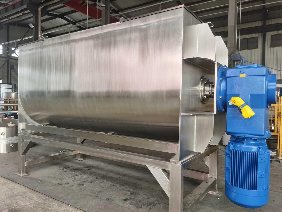 135 cu. ft. Insulated Ribbon Blender